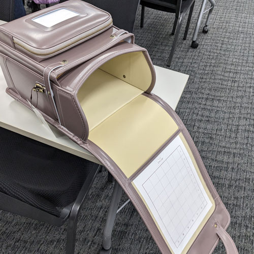 たくみ スタンダードライトの素材