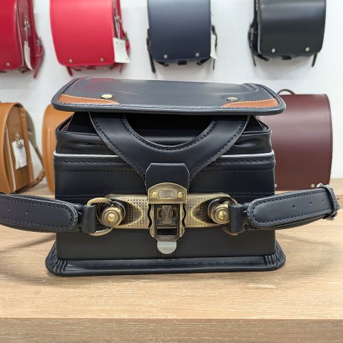 オオバランドセル ハーモニックの金具