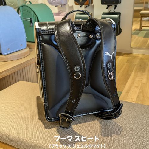 プーマ スピード　ブラック×ジュエルホワイト