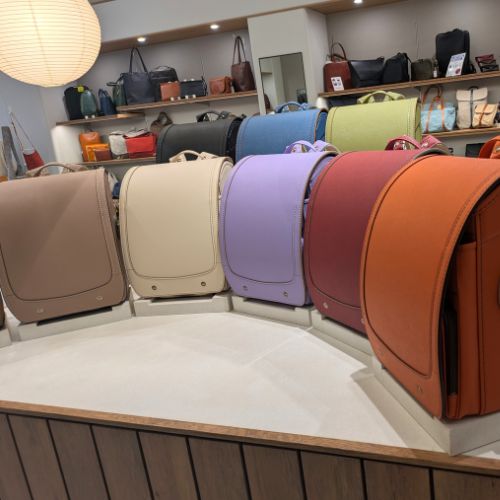 鞄工房山本のユニ